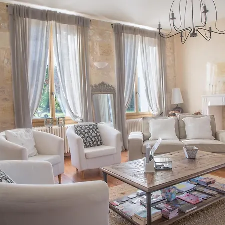 Bed and Breakfast Maison De Jean 3*